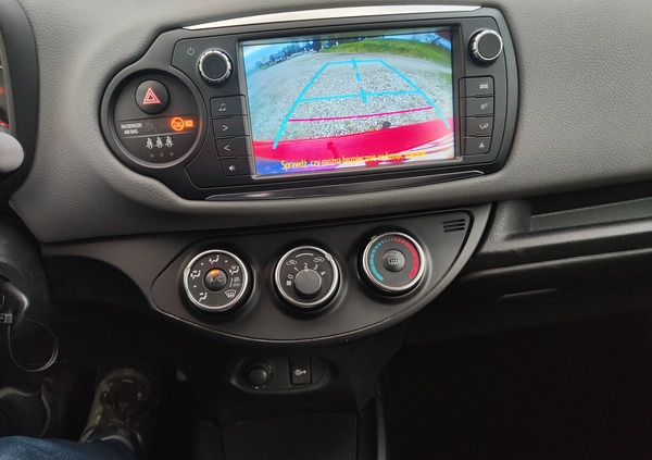 Toyota Yaris cena 43900 przebieg: 93000, rok produkcji 2017 z Radom małe 466